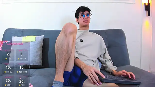 Cum hunters online show from May 2026 03:26:01 AM