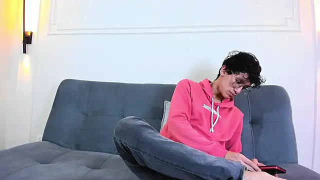 Cum hunters online show from May 2026 03:15:02 AM