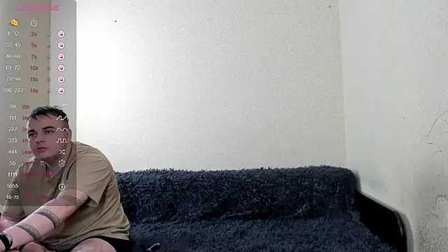 Snapshot of Browni_Kiss chatting on March 2025 10:31:02 PM Browni Kiss online show from March 2025 10:31:02 PM