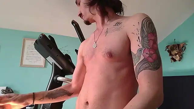 Snapshot of riffraphboi chatting on September 2025 11:03:01 AM riffraphboi online show from September 2025 11:03:01 AM