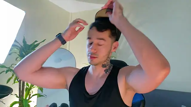 Salvatore costa online show from November 2025 04:23:02 AM