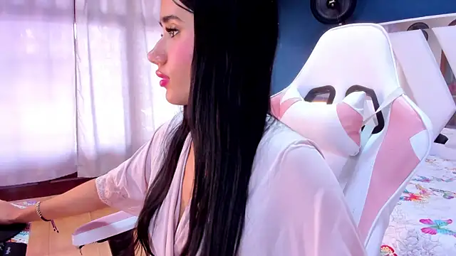 Alondra Cutie online show from March 2025 09:10:02 PM