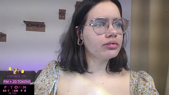 crystalll room online show from May 2026 05:14:01 AM