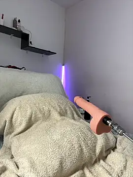 Snapshot of darkdesire_01 chatting on October 2025 02:48:01 AM darkdesire 01 online show from October 2025 02:48:01 AM