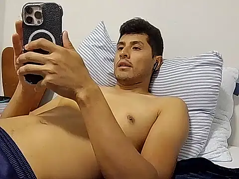 Snapshot of PerroDemonioHot chatting on September 2025 04:01:01 AM PerroDemonioHot online show from September 2025 04:01:01 AM