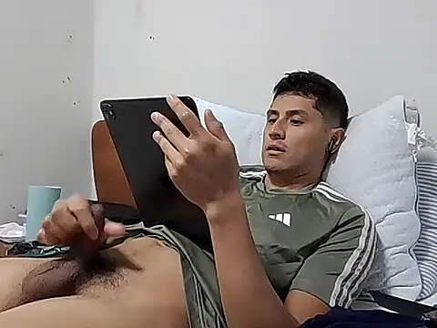 Snapshot of PerroDemonioHot chatting on September 2025 04:16:01 AM PerroDemonioHot online show from September 2025 04:16:01 AM