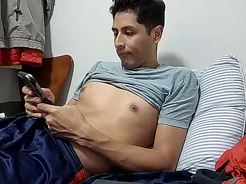 Snapshot of PerroDemonioHot chatting on October 2025 03:18:02 AM PerroDemonioHot online show from October 2025 03:18:02 AM