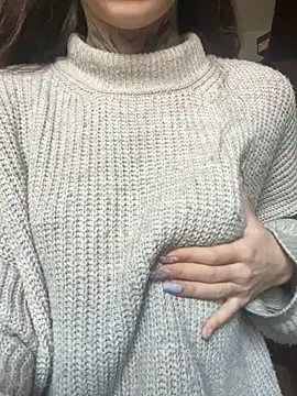 mollyEXD online show from January 2025 12:21:01 PM