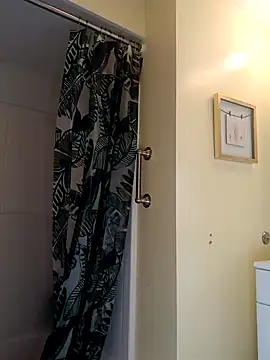 Snapshot of hunybunz69 chatting on January 2025 04:11:02 PM hunybunz69 online show from January 2025 04:11:02 PM