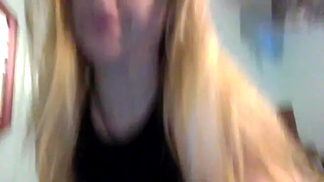 Snapshot of hunybunz69 chatting on February 2025 08:28:02 AM hunybunz69 online show from February 2025 08:28:02 AM