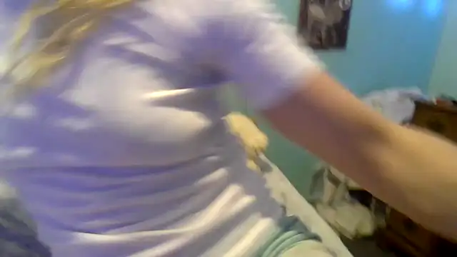 Snapshot of hunybunz69 chatting on March 2025 07:09:02 AM hunybunz69 online show from March 2025 07:09:02 AM