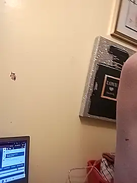 Snapshot of hunybunz69 chatting on March 2025 12:22:02 PM hunybunz69 online show from March 2025 12:22:02 PM