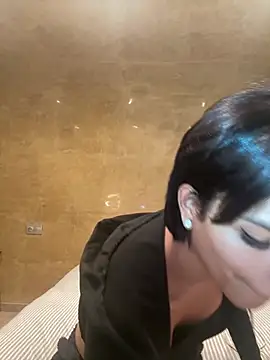 Snapshot of Rosariolovex chatting on February 2025 07:07:02 AM Rosariolovex online show from February 2025 07:07:02 AM