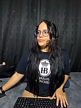 Snapshot of katrina29 chatting on December 2025 12:48:01 AM katrina29 online show from December 2025 12:48:01 AM