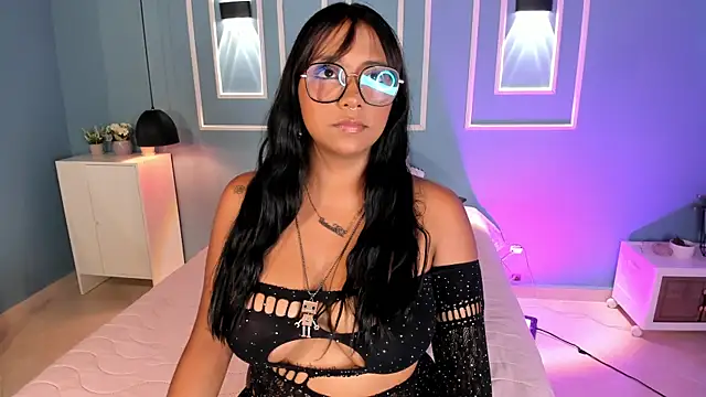 isabella zc online show from May 2026 04:03:01 PM