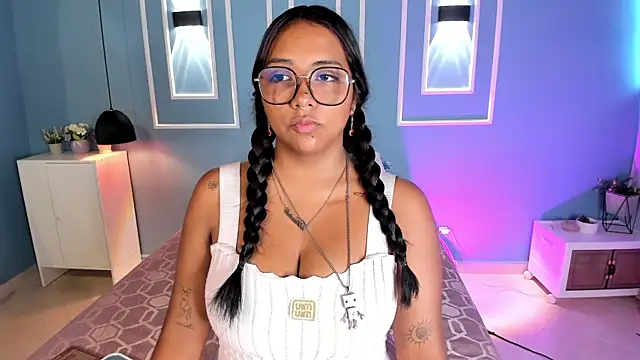 isabella zc online show from May 2026 02:14:01 PM