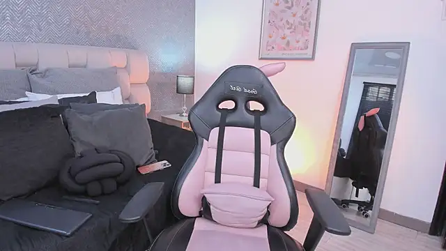 ah mara  online show from November 2025 11:42:02 AM