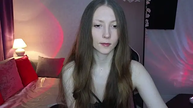 Snapshot of Sweeet_Lilit chatting on February 2025 11:30:01 PM Sweeet Lilit online show from February 2025 11:30:01 PM