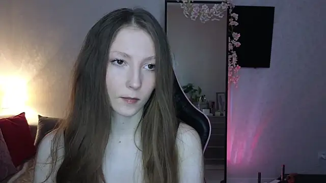 Snapshot of Sweeet_Lilit chatting on March 2025 10:37:01 PM Sweeet Lilit online show from March 2025 10:37:01 PM