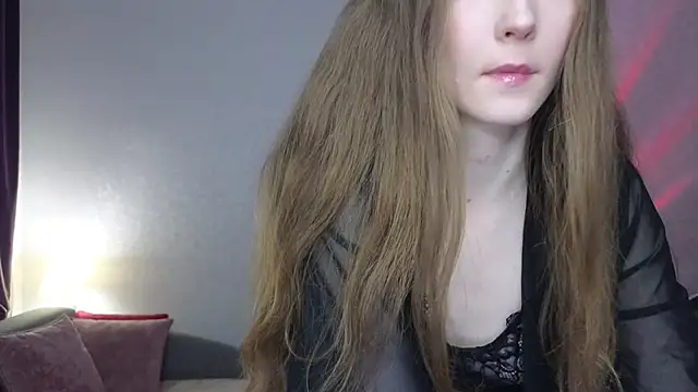 Snapshot of Sweeet_Lilit chatting on September 2025 09:31:02 PM Sweeet Lilit online show from September 2025 09:31:02 PM