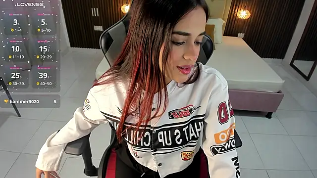 Snapshot of Lolly_18 chatting on February 2026 08:07:02 PM Lolly 18 online show from February 2026 08:07:02 PM