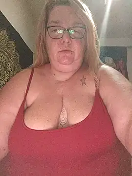 diosacurvy1984 online show from November 2025 06:15:01 PM