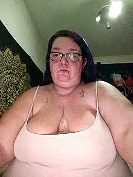 diosacurvy1984 online show from February 2026 11:27:02 PM