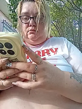 diosacurvy1984 online show from May 2026 04:56:01 PM