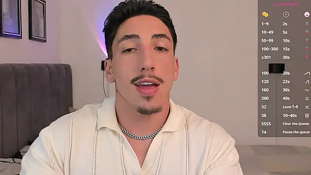 Snapshot of dylanspencer28 chatting on February 2025 07:03:01 PM dylanspencer28 online show from February 2025 07:03:01 PM