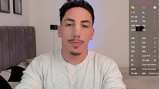 Snapshot of dylanspencer28 chatting on February 2025 07:14:01 PM dylanspencer28 online show from February 2025 07:14:01 PM