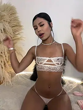 Snapshot of Michell_sr chatting on February 2026 02:08:02 AM Michell sr online show from February 2026 02:08:02 AM