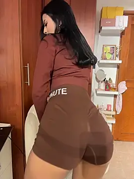 Snapshot of Michell_sr chatting on February 2026 04:55:02 AM Michell sr online show from February 2026 04:55:02 AM