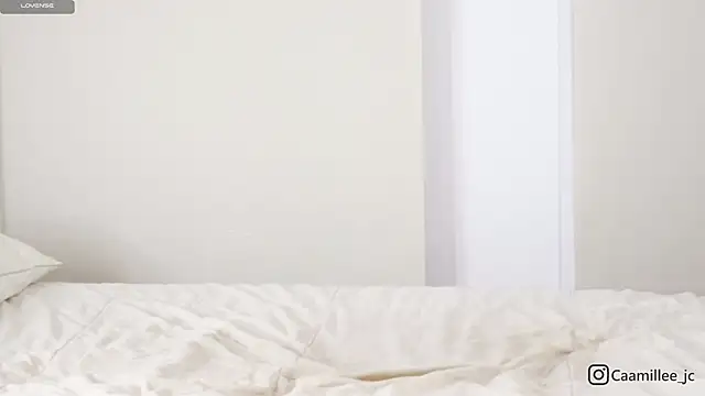 caamillee  online show from February 2026 01:26:02 AM