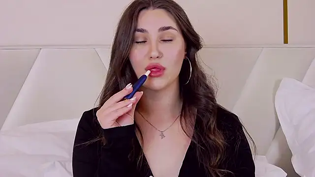 KiraBarlows online show from February 2025 09:48:02 PM