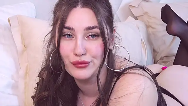 KiraBarlows online show from March 2025 11:31:02 PM