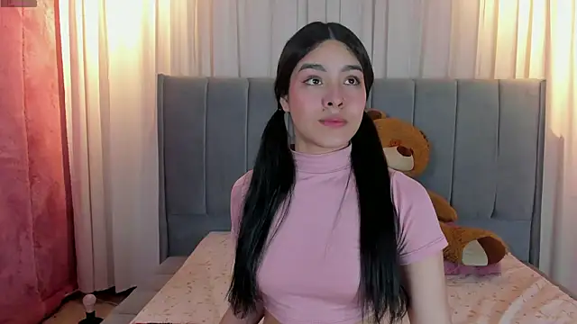 Snapshot of camilapersy chatting on February 2025 12:50:02 PM camilapersy online show from February 2025 12:50:02 PM