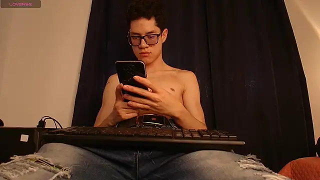 wolfandsky online show from October 2025 11:41:02 AM