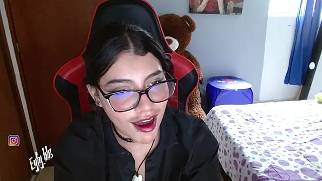 Snapshot of Eyfy_bbs chatting on February 2025 09:06:02 PM Eyfy bbs online show from February 2025 09:06:02 PM