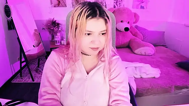 DiaAngell online show from February 2026 07:23:01 PM