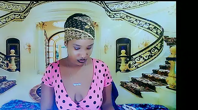 Snapshot of EroticSexyPrada chatting on February 2025 03:50:01 PM EroticSexyPrada online show from February 2025 03:50:01 PM