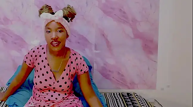 Snapshot of EroticSexyPrada chatting on February 2025 05:09:02 PM EroticSexyPrada online show from February 2025 05:09:02 PM