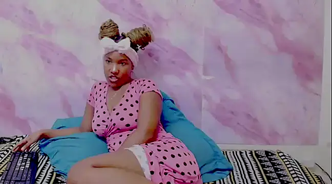 Snapshot of EroticSexyPrada chatting on February 2025 08:49:02 PM EroticSexyPrada online show from February 2025 08:49:02 PM