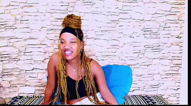 Snapshot of EroticSexyPrada chatting on February 2025 07:55:01 AM EroticSexyPrada online show from February 2025 07:55:01 AM