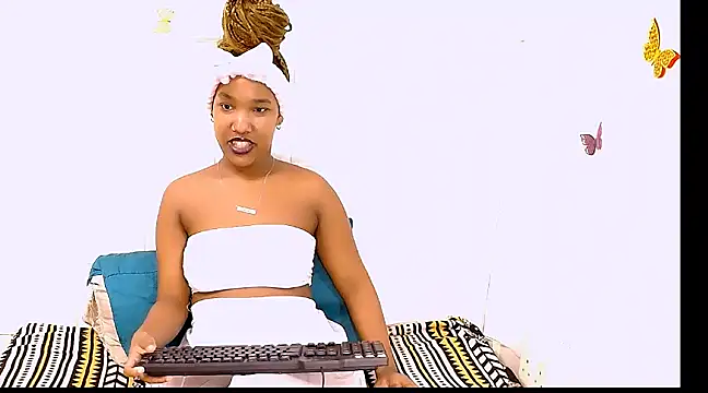 Snapshot of EroticSexyPrada chatting on March 2025 11:07:01 AM EroticSexyPrada online show from March 2025 11:07:01 AM