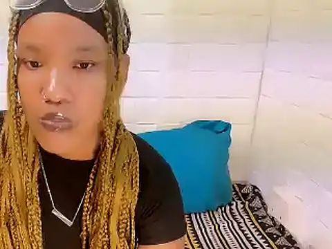 Snapshot of EroticSexyPrada chatting on March 2025 11:51:01 AM EroticSexyPrada online show from March 2025 11:51:01 AM