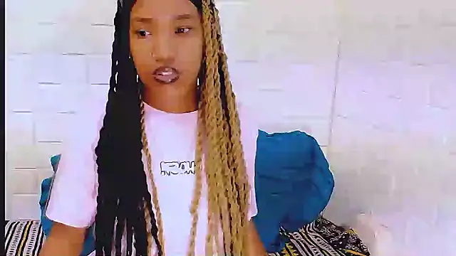 Snapshot of EroticSexyPrada chatting on March 2025 07:17:01 PM EroticSexyPrada online show from March 2025 07:17:01 PM