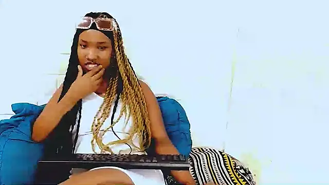 Snapshot of EroticSexyPrada chatting on March 2025 01:54:01 AM EroticSexyPrada online show from March 2025 01:54:01 AM