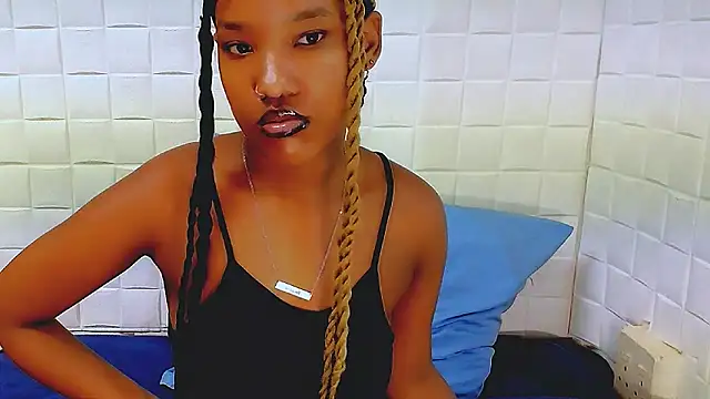 Snapshot of EroticSexyPrada chatting on March 2025 04:58:02 PM EroticSexyPrada online show from March 2025 04:58:02 PM