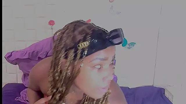 Snapshot of EroticSexyPrada chatting on February 2026 05:50:01 PM EroticSexyPrada online show from February 2026 05:50:01 PM