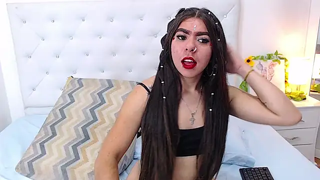 Snapshot of ninanaughty13 chatting on January 2025 08:10:02 PM ninanaughty13 online show from January 2025 08:10:02 PM